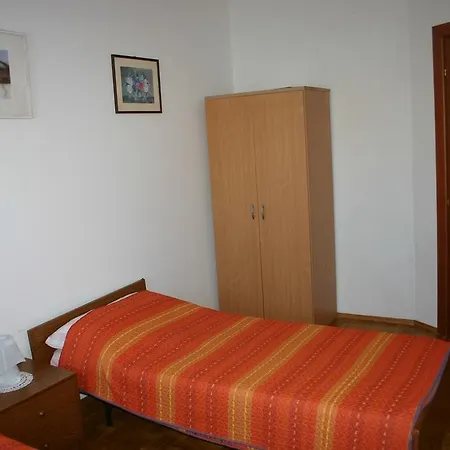 Two-bedroom In Vii Appartement *